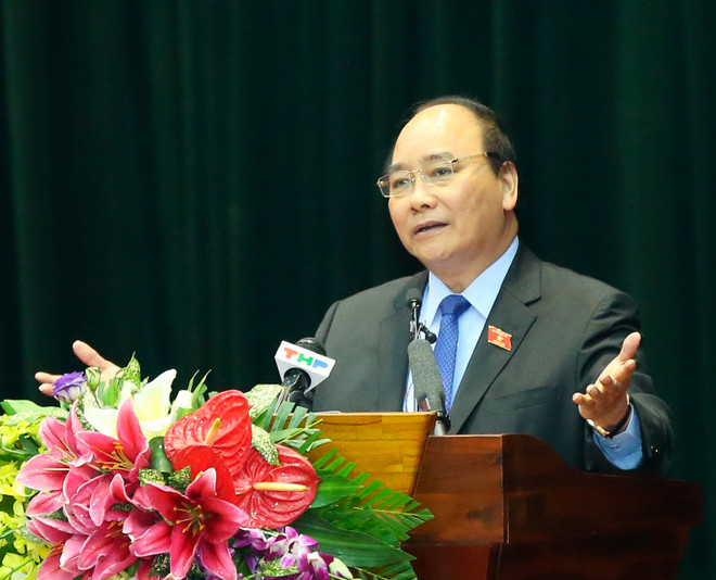 越南政府总理阮春福接触海防市海安郡选民 ảnh 1