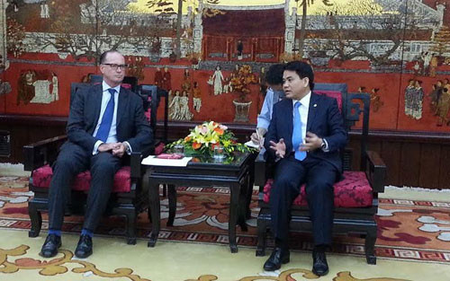 河内市将为奥地利企业对垃圾和污水处理领域投资提供便利条件 ảnh 1