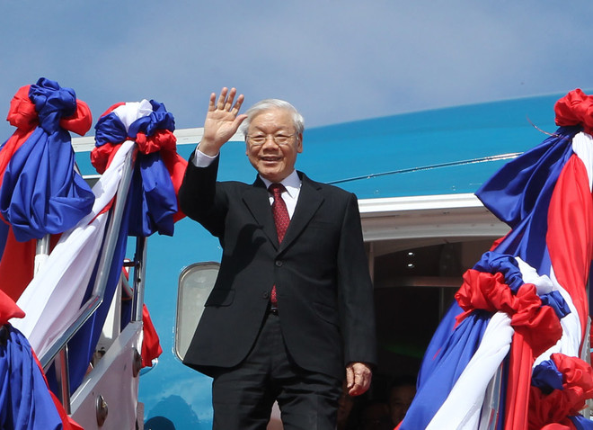 越共中央总书记阮富仲会见老挝国会主席巴妮·雅陶都 ảnh 1 越共中央总书记阮富仲会见老挝国会主席巴妮·雅陶都 ảnh 1