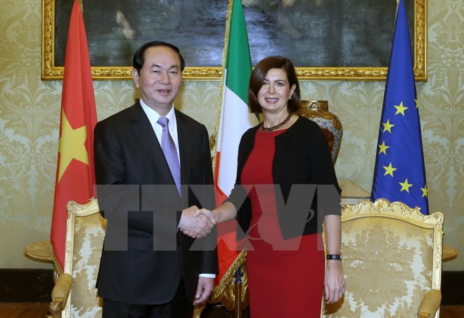 越南国家主席陈大光会见意大利参议长和众议长 ảnh 1 越南国家主席陈大光会见意大利参议长和众议长 ảnh 1