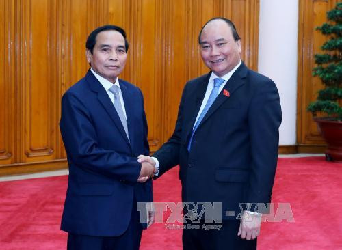 阮春福总理会见老挝国家监察署长兼反贪局长本通·吉马尼 ảnh 1 阮春福总理会见老挝国家监察署长兼反贪局长本通·吉马尼 ảnh 1