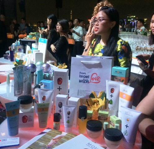 以色列化妆品企业代表团赴胡志明市寻找商机 ảnh 1 以色列化妆品企业代表团赴胡志明市寻找商机 ảnh 1