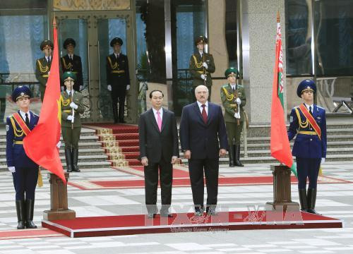 国家主席陈大光与白俄罗斯总统亚历山大·卢卡申科举行会谈 ảnh 2 国家主席陈大光与白俄罗斯总统亚历山大·卢卡申科举行会谈 ảnh 2