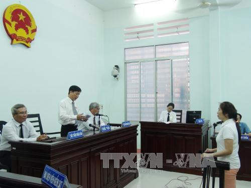 涉嫌“宣传反对越南社会主义共和国”案的被告阮玉如琼被判十年有期徒刑 ảnh 1 涉嫌“宣传反对越南社会主义共和国”案的被告阮玉如琼被判十年有期徒刑 ảnh 1