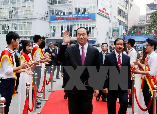 陈大光主席要求自然科学大学进一步加强科研工作 ảnh 1 陈大光主席要求自然科学大学进一步加强科研工作 ảnh 1