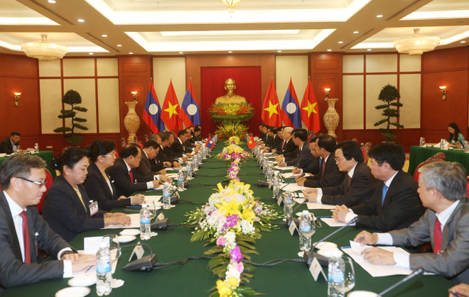 阮富仲总书记与老挝人民革命党中央委员会总书记、国家主席本扬·沃拉吉举行会谈 ảnh 2