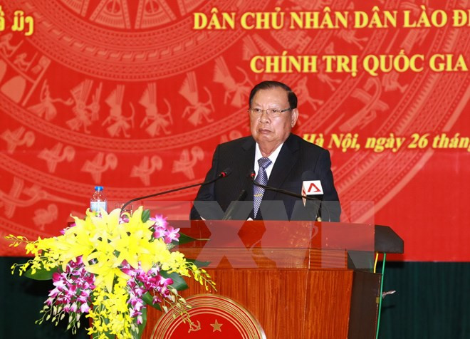 老挝人民革命党中央委员会总书记、国家主席本扬•沃拉吉走访慰问胡志明国家政治学院 ảnh 1