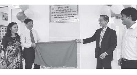 一颗博大的仁爱心 ảnh 1 一颗博大的仁爱心 ảnh 1