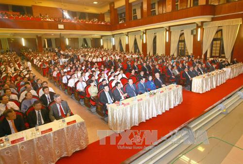 老挝人民革命党中央委员会总书记、国家主席本扬•沃拉吉走访慰问胡志明国家政治学院 ảnh 3