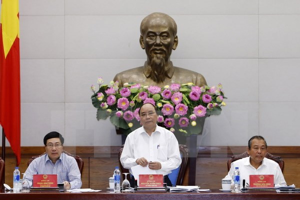 越南政府总理阮春福:为企业生产经营活动创造一切便利条件 ảnh 1 越南政府总理阮春福:为企业生产经营活动创造一切便利条件 ảnh 1