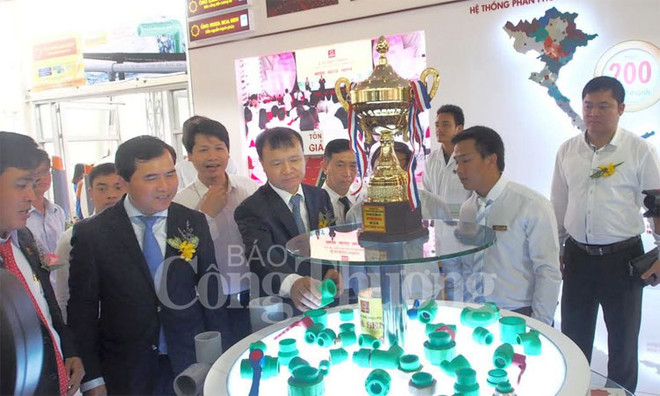 2016年岘港国际建材展正式开展 ảnh 2 2016年岘港国际建材展正式开展 ảnh 2