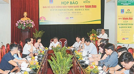 第34届《人民报》全国乒乓球锦标赛吸引近160名运动员参赛 ảnh 1 第34届《人民报》全国乒乓球锦标赛吸引近160名运动员参赛 ảnh 1