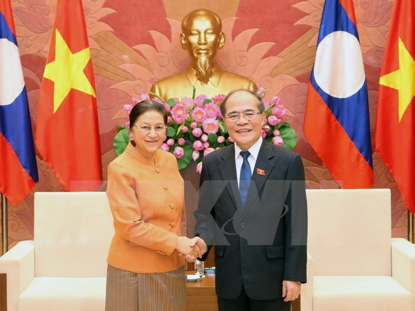 国会主席阮生雄会见老挝国会主席巴妮•雅陶都 ảnh 1 国会主席阮生雄会见老挝国会主席巴妮•雅陶都 ảnh 1