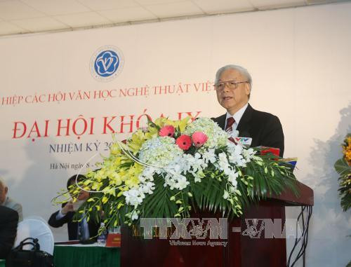 越共中央总书记阮富仲出席第九届越南文学艺术联合会全国代表大会 ảnh 1 越共中央总书记阮富仲出席第九届越南文学艺术联合会全国代表大会 ảnh 1