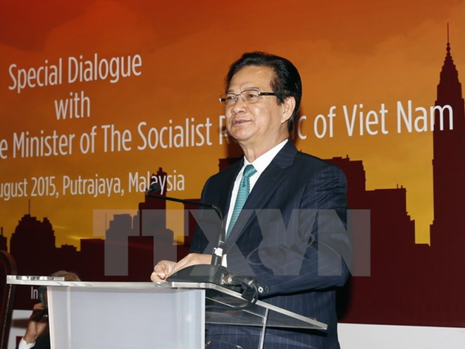 阮晋勇总理会见旅居马来西亚越南人社群 ảnh 1 阮晋勇总理会见旅居马来西亚越南人社群 ảnh 1