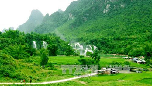 越中《板约瀑布地区旅游资源共同发展和保护协定》第四轮谈判在北京举行 ảnh 1