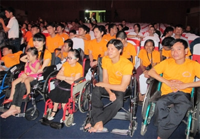 “携手抚平橙毒剂之痛”艺术交流晚会在胡志明市举行 ảnh 1 “携手抚平橙毒剂之痛”艺术交流晚会在胡志明市举行 ảnh 1