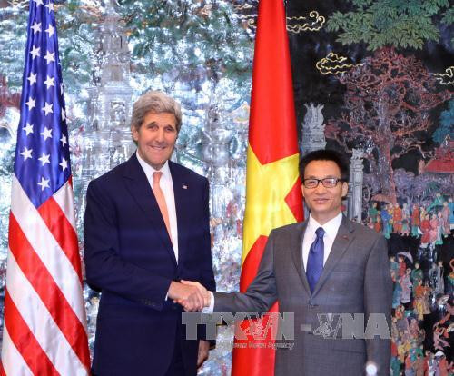 越南政府副总理武德儋会见美国国务卿约翰·克里 ảnh 1 越南政府副总理武德儋会见美国国务卿约翰·克里 ảnh 1