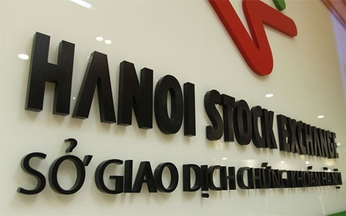 2015年7月份河内证券交易所的股票市值总值达100万亿越盾 ảnh 1 2015年7月份河内证券交易所的股票市值总值达100万亿越盾 ảnh 1