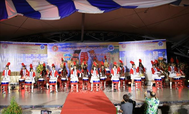  “红色大帆”时装音乐晚会深化越俄友谊 ảnh 1