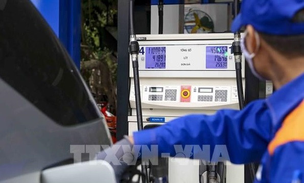 越南成品油零售价继续下调 ảnh 1 越南成品油零售价继续下调 ảnh 1