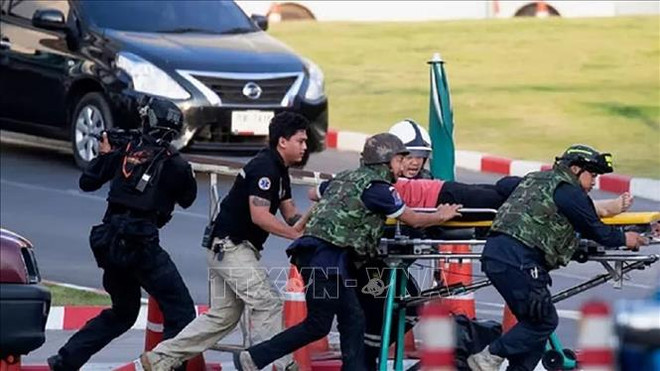 越南政府总理范明政就泰国发生枪击事件致多人死亡向巴育总理致慰问电 ảnh 1