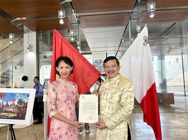 马耳他越南人协会举行文化交流活动 ảnh 1 马耳他越南人协会举行文化交流活动 ảnh 1