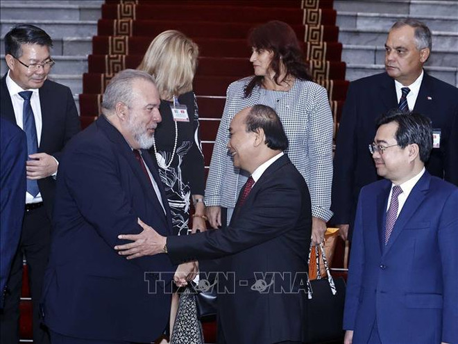 古巴总理曼努埃尔·马雷罗·克鲁斯圆满结束对越南的正式友好访问 ảnh 2 古巴总理曼努埃尔·马雷罗·克鲁斯圆满结束对越南的正式友好访问 ảnh 2