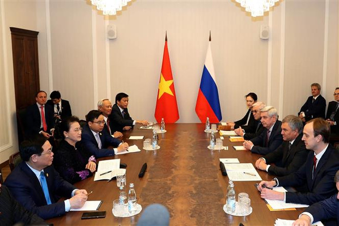 越南国会主席阮氏金银与俄罗斯国家杜马主席沃洛金举行会谈 ảnh 2 越南国会主席阮氏金银与俄罗斯国家杜马主席沃洛金举行会谈 ảnh 2