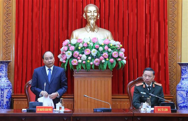 政府总理阮春福出席中央公安党委会议 ảnh 3 政府总理阮春福出席中央公安党委会议 ảnh 3