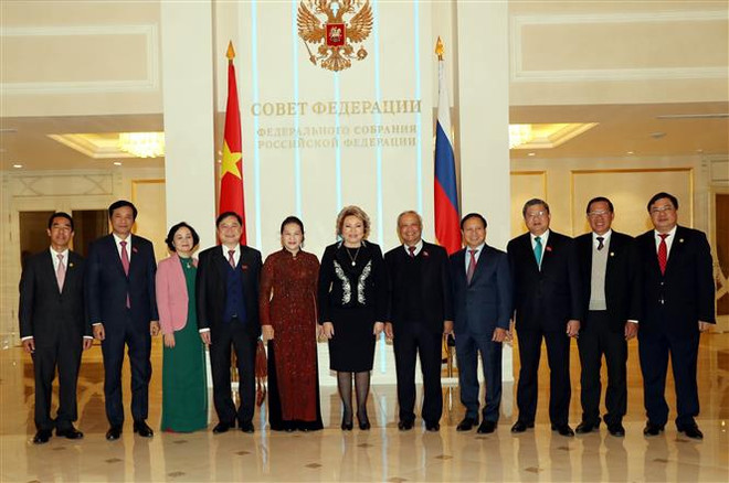 越南国会主席阮氏金银与俄罗斯联邦委员会主席举行会谈 ảnh 2 越南国会主席阮氏金银与俄罗斯联邦委员会主席举行会谈 ảnh 2