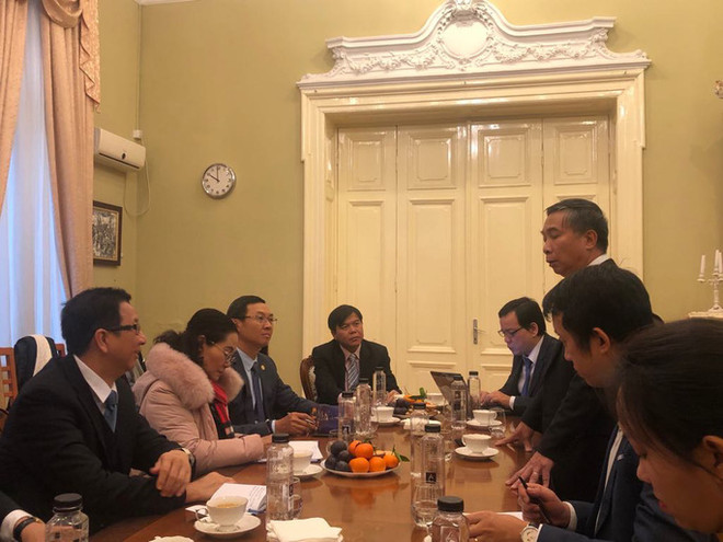 胡志明市人民议会高级代表团访问罗马尼亚 ảnh 1 胡志明市人民议会高级代表团访问罗马尼亚 ảnh 1