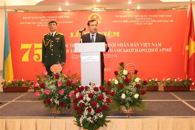 越南人民军建军75周年纪念典礼暨2019年越南国防白皮书公布仪式在乌克兰举行 ảnh 1 越南人民军建军75周年纪念典礼暨2019年越南国防白皮书公布仪式在乌克兰举行 ảnh 1