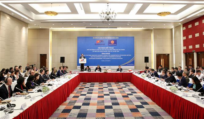 越南政府与越南欧洲商会代表进行对话 ảnh 1 越南政府与越南欧洲商会代表进行对话 ảnh 1