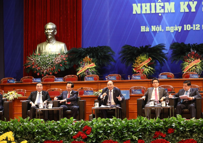 阮春福：营造良好的成长环境 让青年们的学习之树不断开花结果 ảnh 1