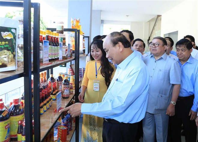 越南政府总理阮春福第二次同农民进行对话 ảnh 2 越南政府总理阮春福第二次同农民进行对话 ảnh 2