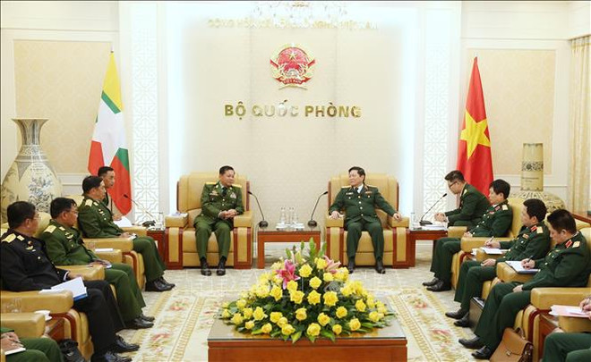 缅甸国防军总司令敏昂莱对越南进行正式访问 ảnh 1