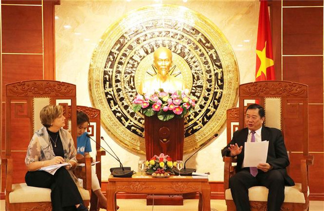 联合国儿童基金会驻越南代表处愿意协助金瓯省解决由自然灾害和疫情造成的困难 ảnh 2 联合国儿童基金会驻越南代表处愿意协助金瓯省解决由自然灾害和疫情造成的困难 ảnh 2