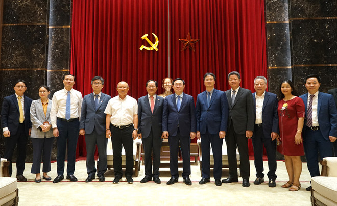 河内市热烈欢迎韩国投资商前来投资兴业 ảnh 2