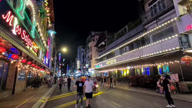 胡志明市裴院步行街主要接待国内游客 ảnh 1 胡志明市裴院步行街主要接待国内游客 ảnh 1