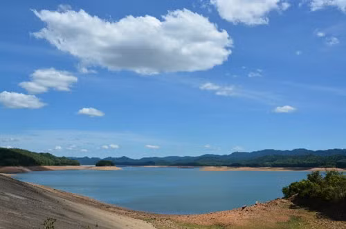 越南各地美丽的湖泊（组图） ảnh 4