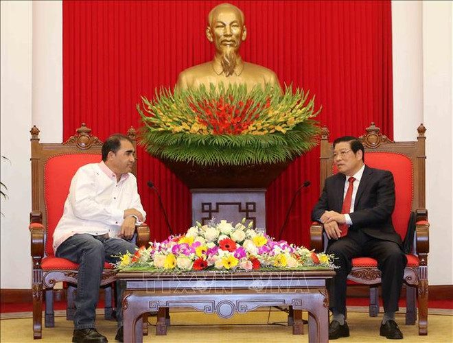 越共中央内政部部长潘廷镯会见巴拿马民族独立联盟代表团 ảnh 2 越共中央内政部部长潘廷镯会见巴拿马民族独立联盟代表团 ảnh 2