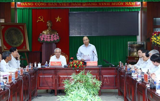 政府总理阮春福莅临朔庄省调研 ảnh 1 政府总理阮春福莅临朔庄省调研 ảnh 1