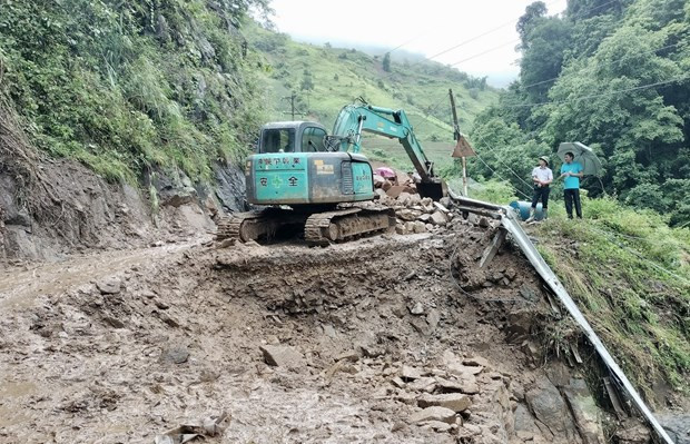 越南提高山体滑坡易发点的预警能力 ảnh 2 越南提高山体滑坡易发点的预警能力 ảnh 2