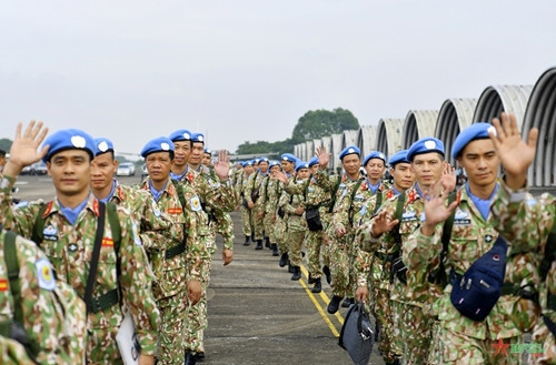 越南二号工兵队抵达阿卜耶伊 开始履行联合国维和使命 ảnh 1 越南二号工兵队抵达阿卜耶伊 开始履行联合国维和使命 ảnh 1