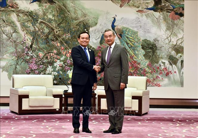 越南政府副总理陈流光访问中国云南省 出席南博会开幕式 ảnh 3 越南政府副总理陈流光访问中国云南省 出席南博会开幕式 ảnh 3