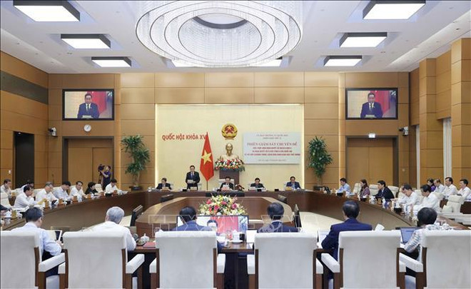 越南国会常务委员会探讨改革课程和教科书问题 ảnh 1 越南国会常务委员会探讨改革课程和教科书问题 ảnh 1