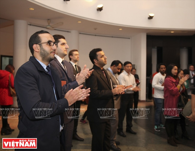 N.R.Deniale 画家作品中的越南 ảnh 3 N.R.Deniale 画家作品中的越南 ảnh 3