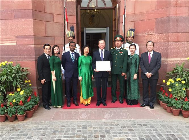 印度总统:越南始终是印度“东向行动政策”中的重要支柱 ảnh 2 印度总统:越南始终是印度“东向行动政策”中的重要支柱 ảnh 2