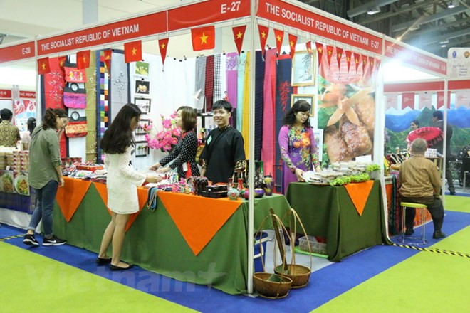 越南参加印尼第51届国际慈善展会 ảnh 1 越南参加印尼第51届国际慈善展会 ảnh 1